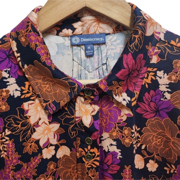Democracy Top Womens M Purple Dark Floral Viscose Button Up Pleated 3/4 Sleeve - Picture 4 of 13